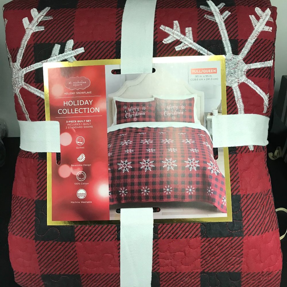 St. Nicholas Square Holiday Collection - Picture 3 of 6